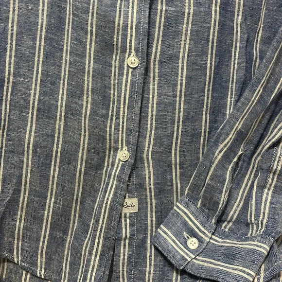Rails Linen blend button up - Picture 3 of 8